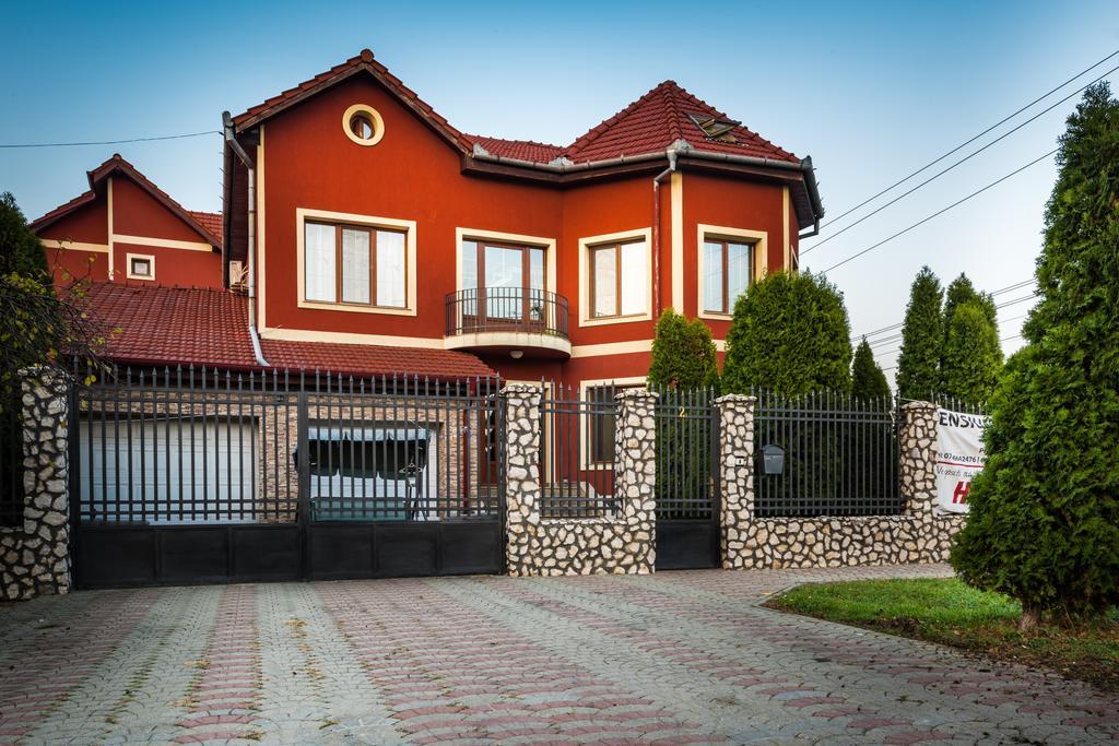 Pensiunea Christiana Arad Exterior photo